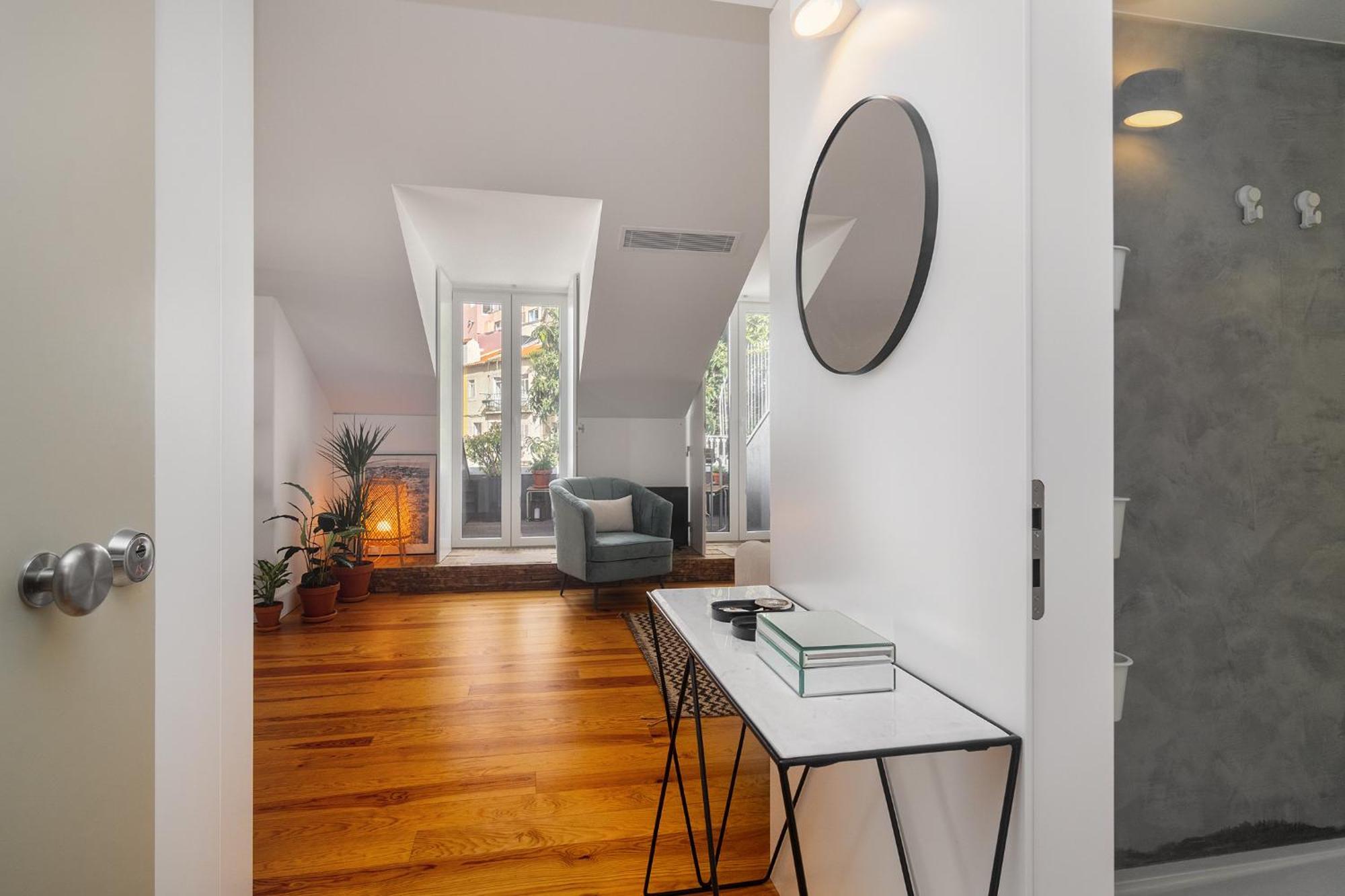 Apartment Whome Ultimate Stay! Mid-term Duplex With Terrace Lissabon