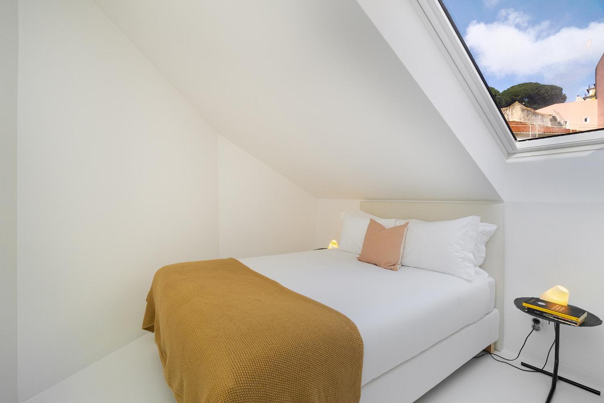 Apartment Whome Ultimate Stay! Mid-term Duplex With Terrace Lissabon